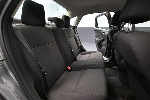 Used 2012 Ford Focus SEL FWD image 36