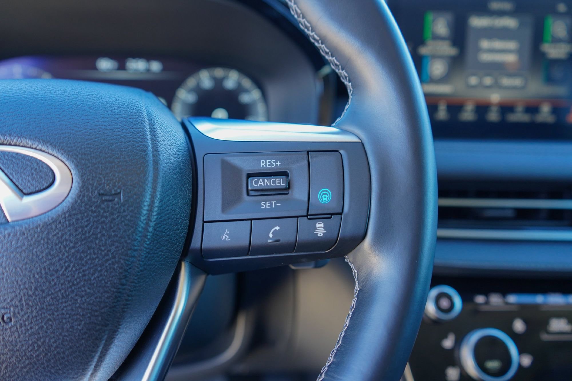 Certified 2023 INFINITI QX60 Sensory w/ Cargo Package image 11