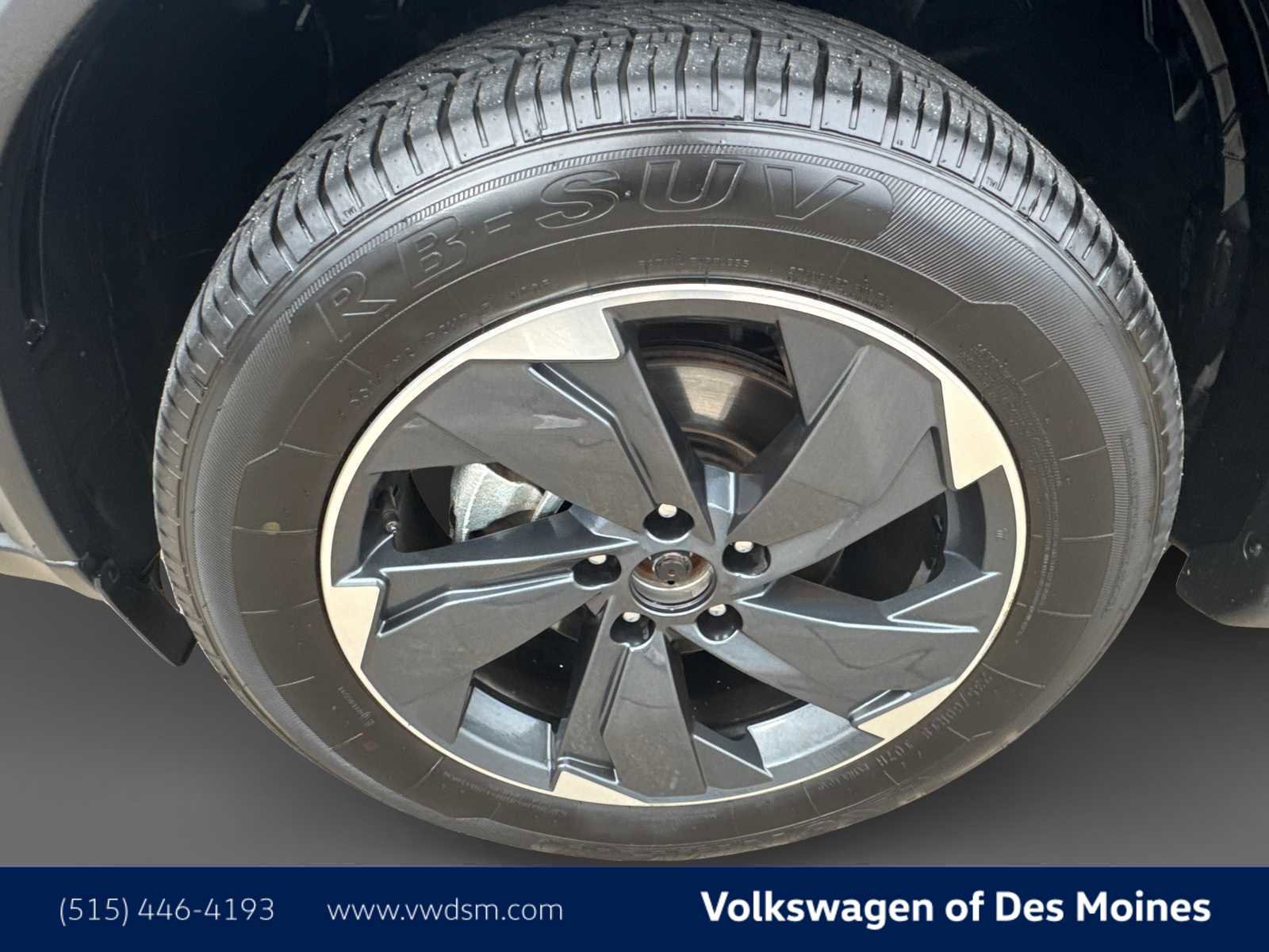 Used 2025 Nissan Rogue SV image 8