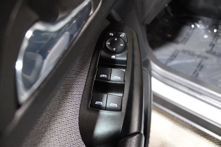 Used 2023 Chevrolet TrailBlazer LS FWD image 17