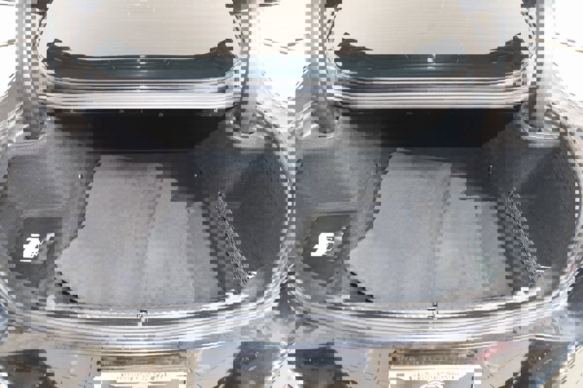 Used 2020 BMW M8 Coupe w/ Driving Assistance Package image 72