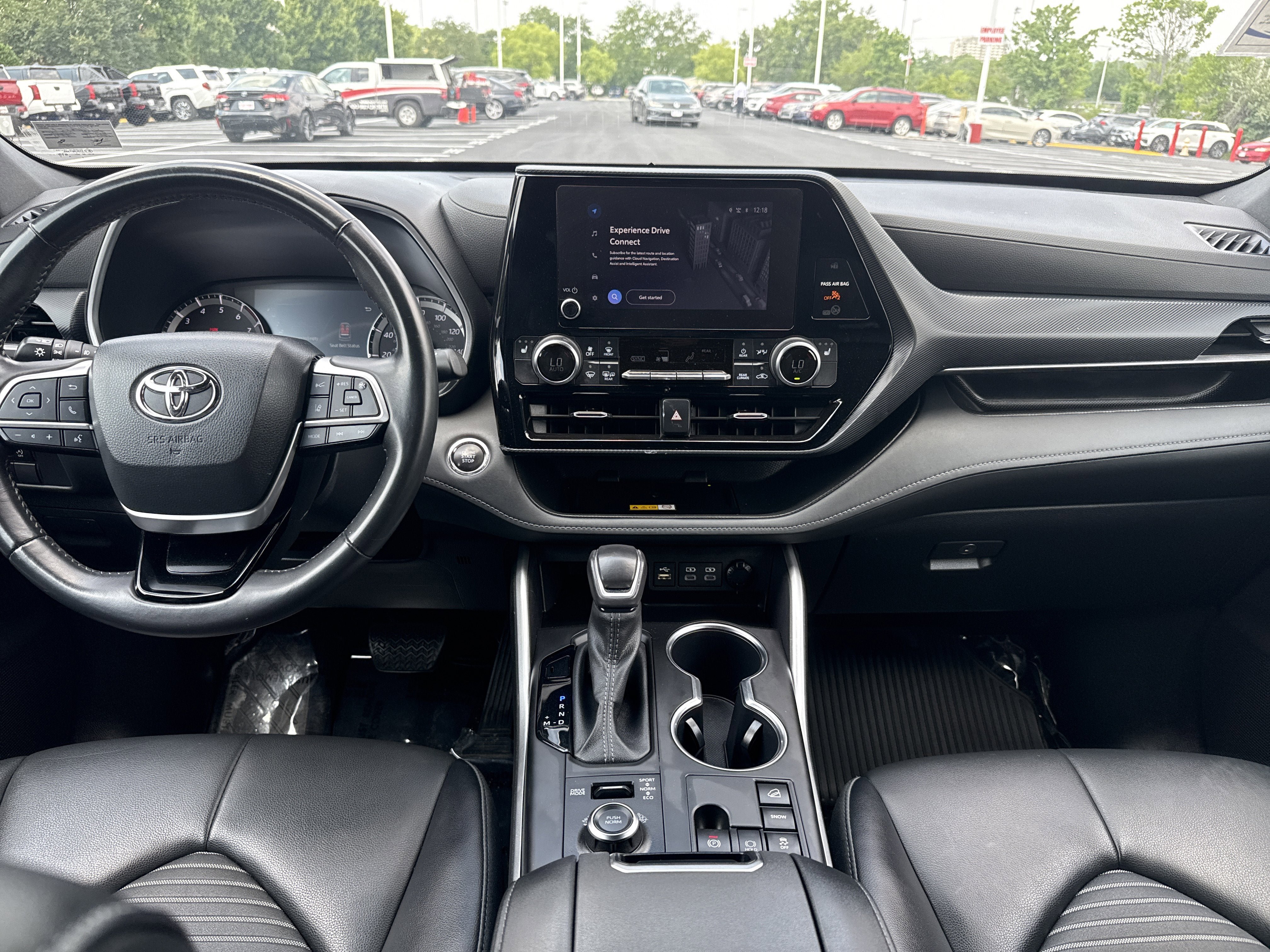 Used 2023 Toyota Highlander XSE AWD/4WD image 13