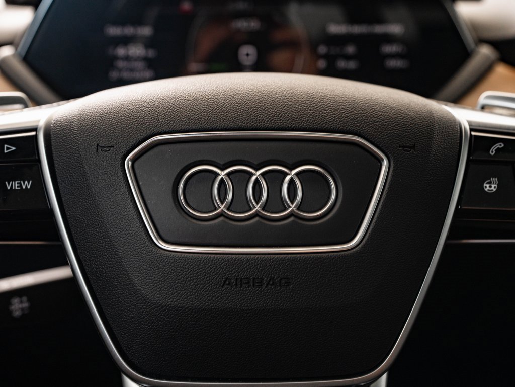 Used 2023 Audi e-tron GT Premium Plus image 29