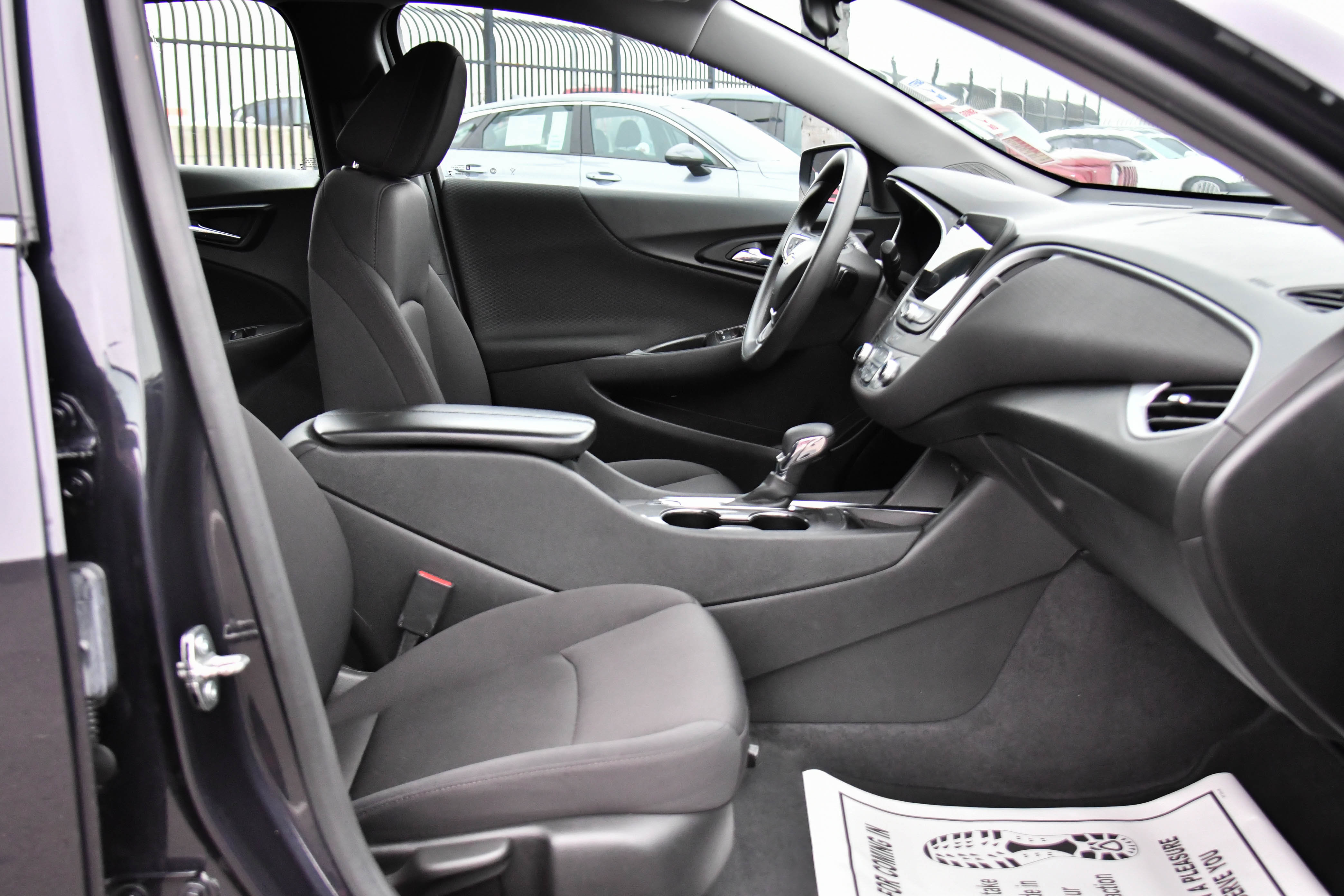 Used 2023 Chevrolet Malibu LT image 40