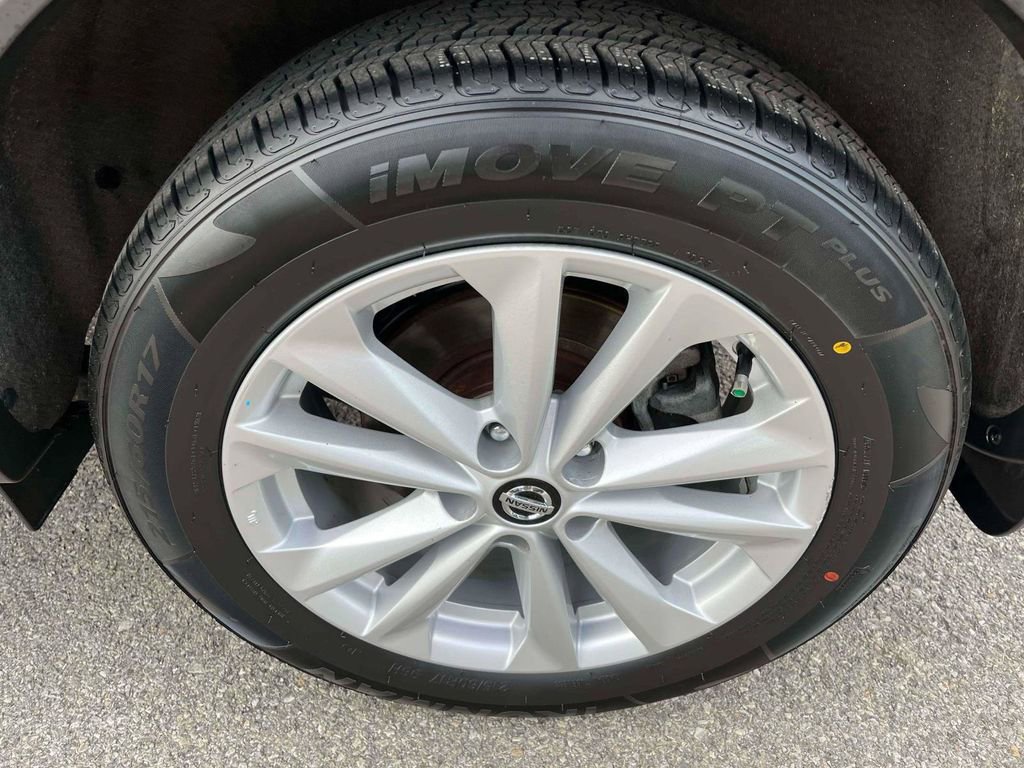 Used 2019 Nissan Rogue Sport SV w/ Technology Package image 34