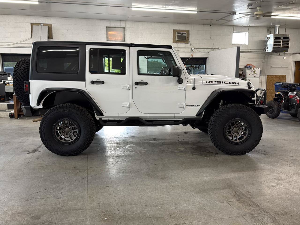Used 2016 Jeep Wrangler Unlimited Rubicon AWD/4WD image 86