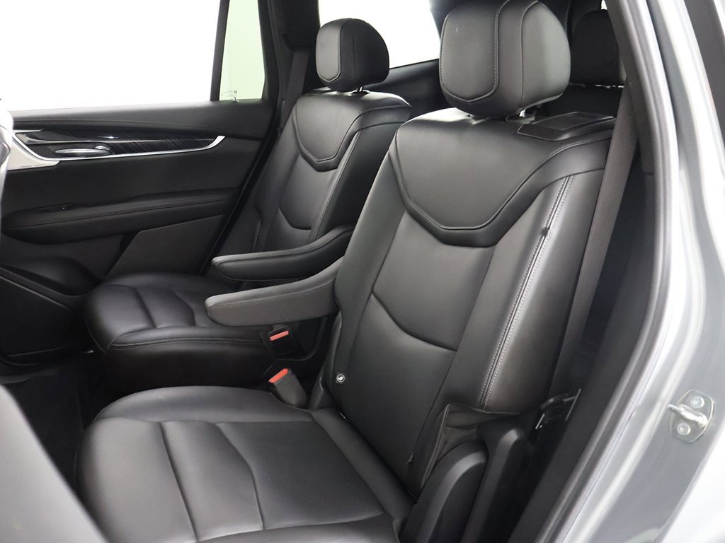 Used 2023 Cadillac XT6 Premium Luxury w/ Technology Package image 35