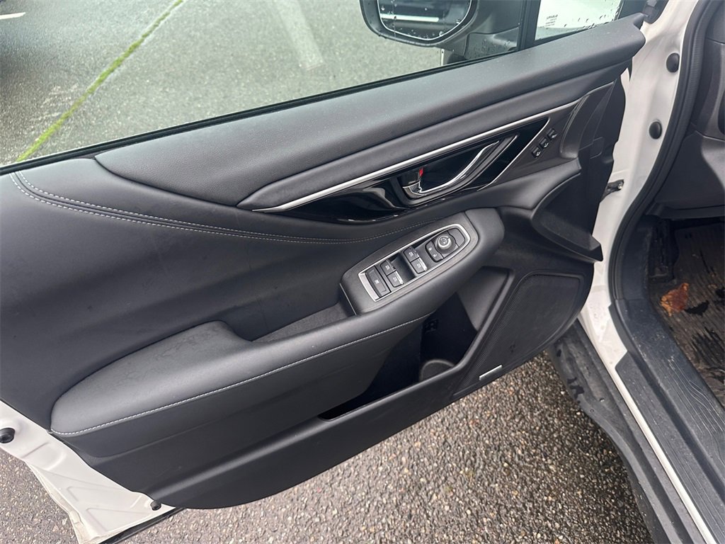 Certified 2025 Subaru Outback Limited image 11