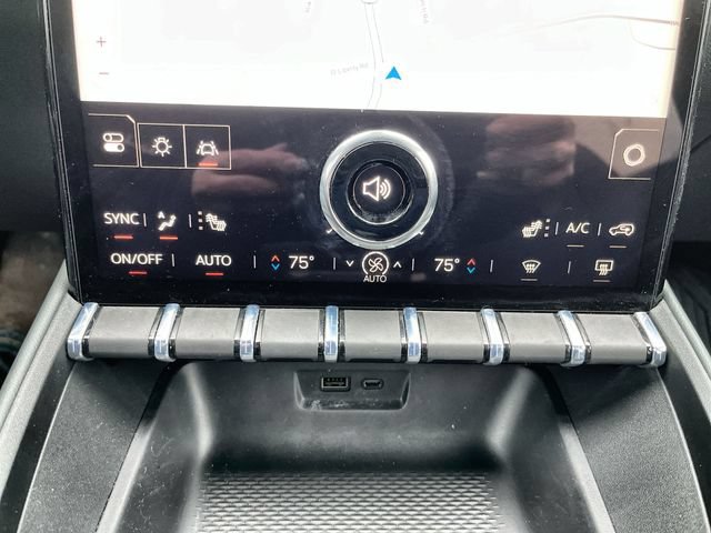 New 2026 GMC Terrain AT4 w/ LPO, Floor Liner Package AWD/4WD image 17