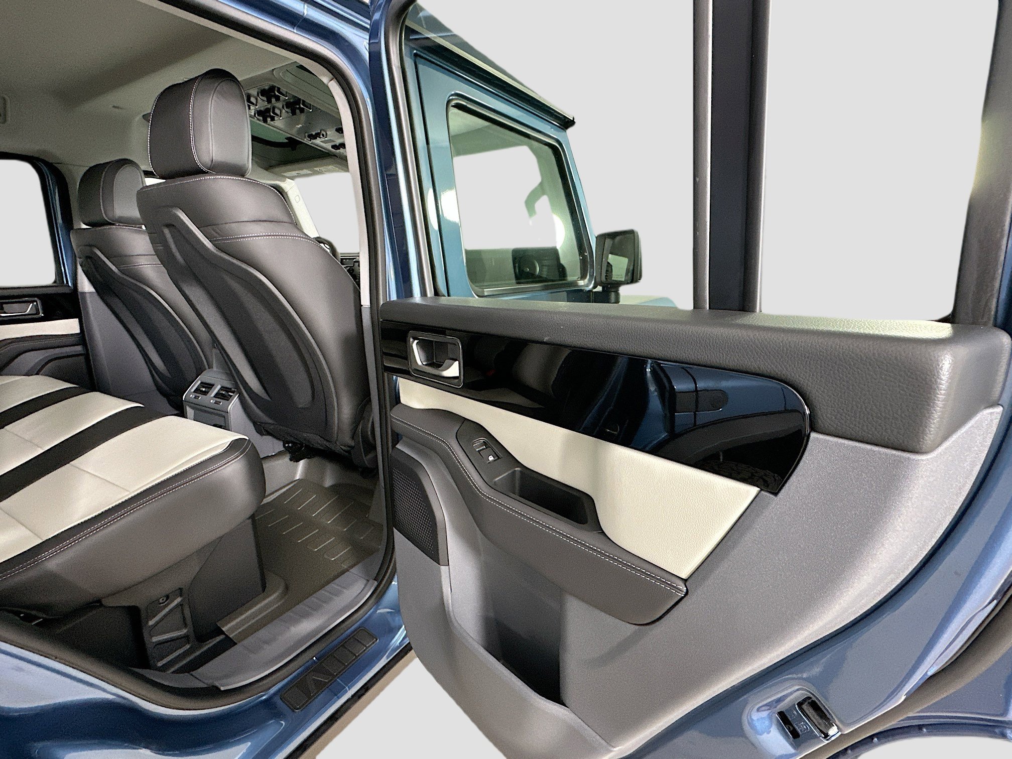 New 2025 INEOS Grenadier Fieldmaster Edition image 46