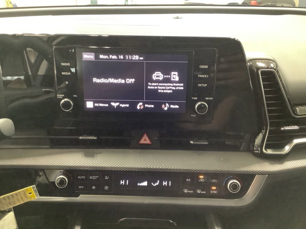 Certified 2023 Kia Sportage LX image 16