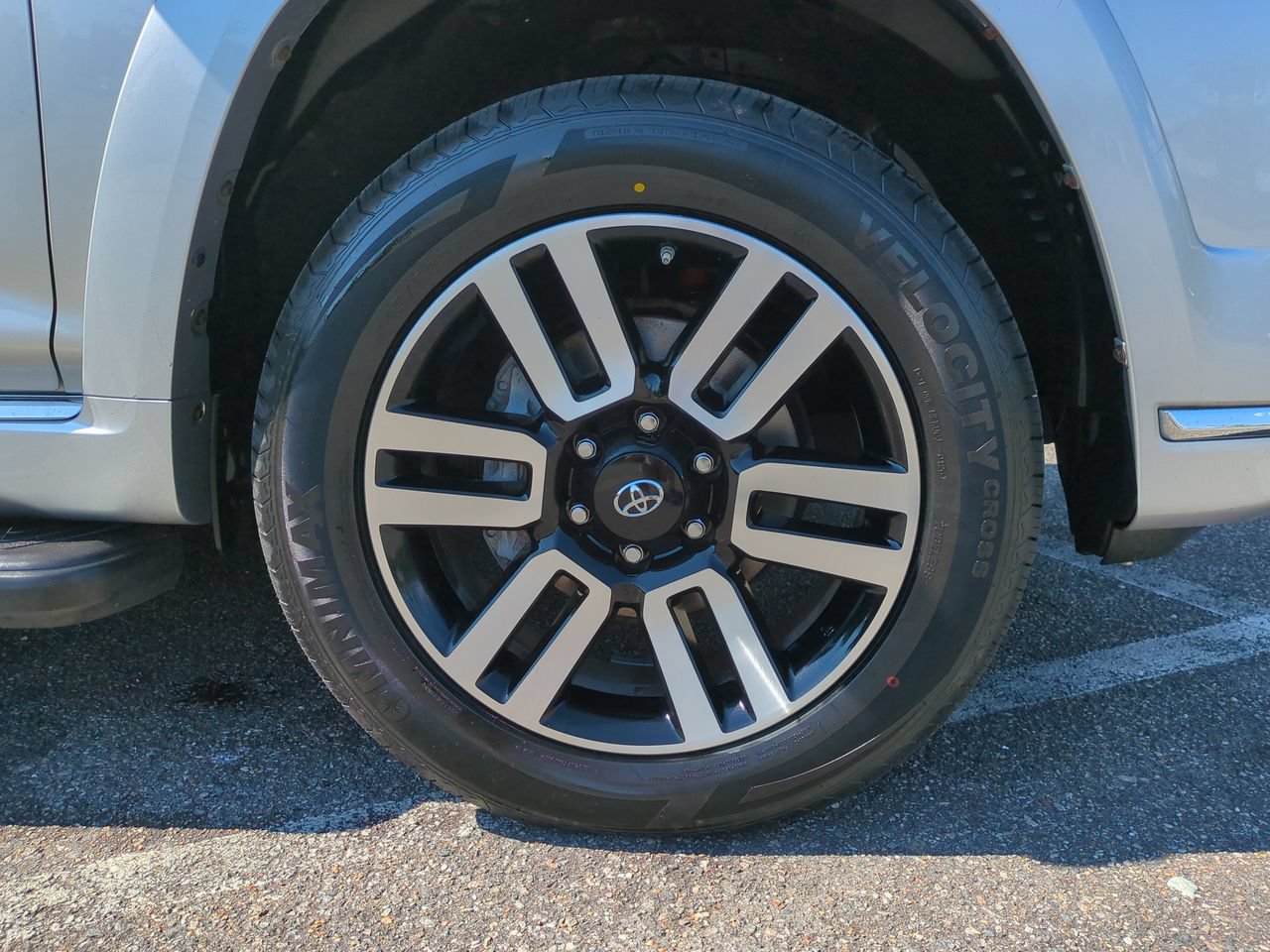 Used 2016 Toyota 4Runner Limited AWD/4WD image 11