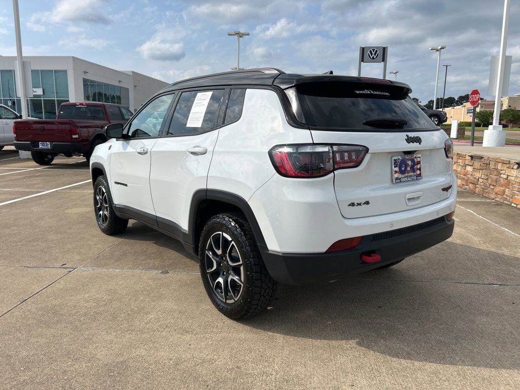 Used 2025 Jeep Compass Trailhawk AWD/4WD image 7