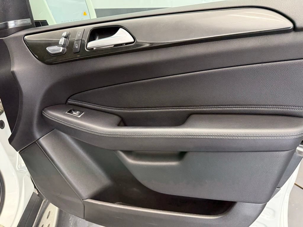 Used 2019 Mercedes-Benz GLE 400 4MATIC w/ Premium 1 Package image 67