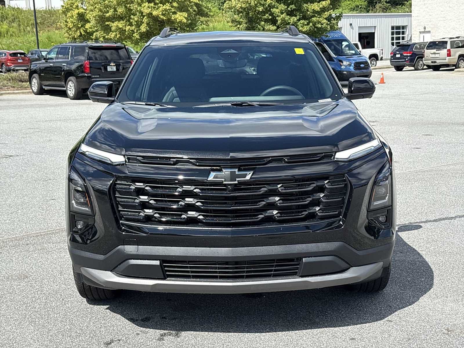 New 2027 Chevrolet Equinox LT w/ Convenience Package II AWD/4WD image 3