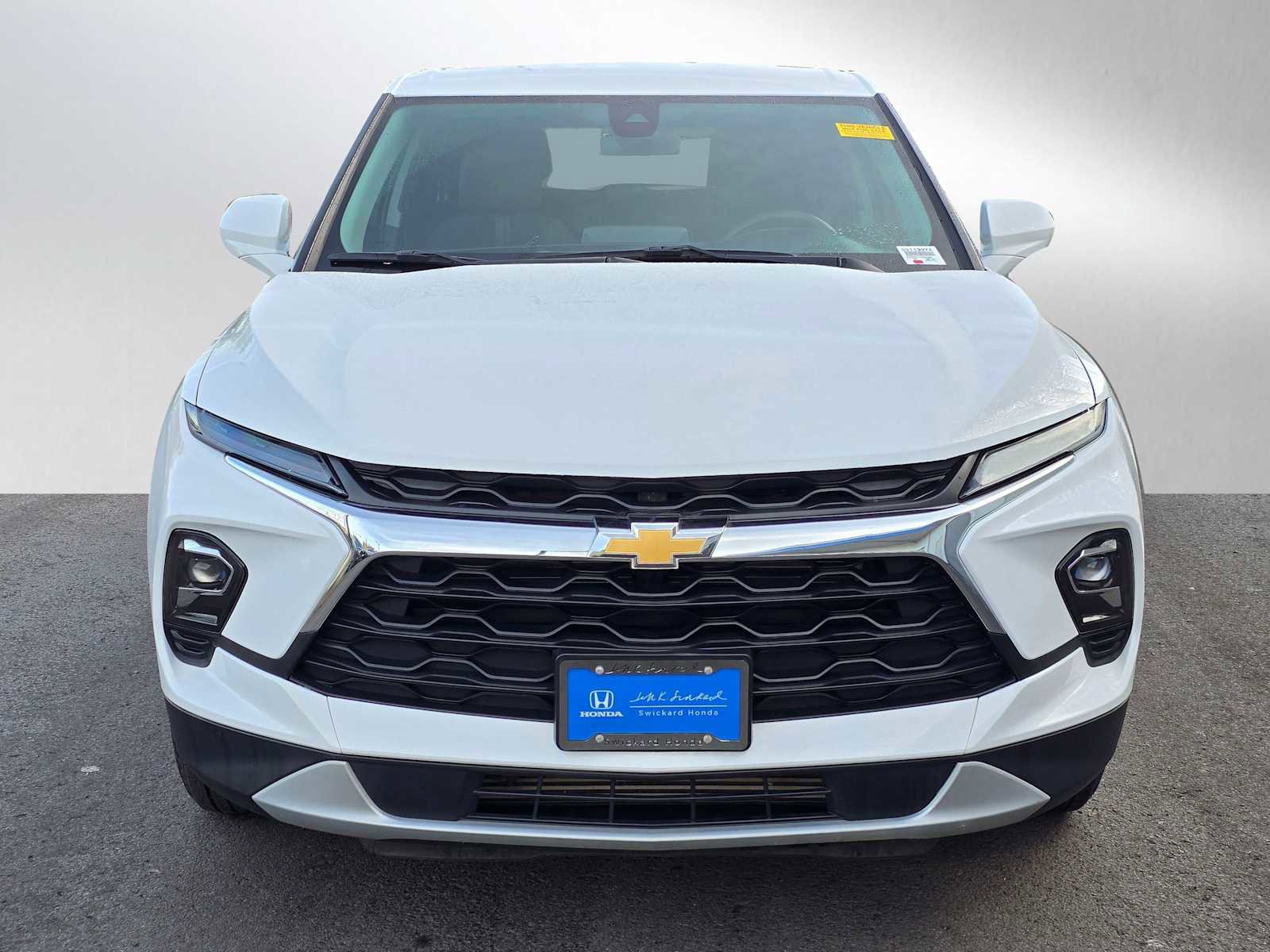 Used 2023 Chevrolet Blazer LT w/ Driver Confidence Package image 8