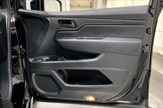 Used 2025 Honda Odyssey Sport-L image 24