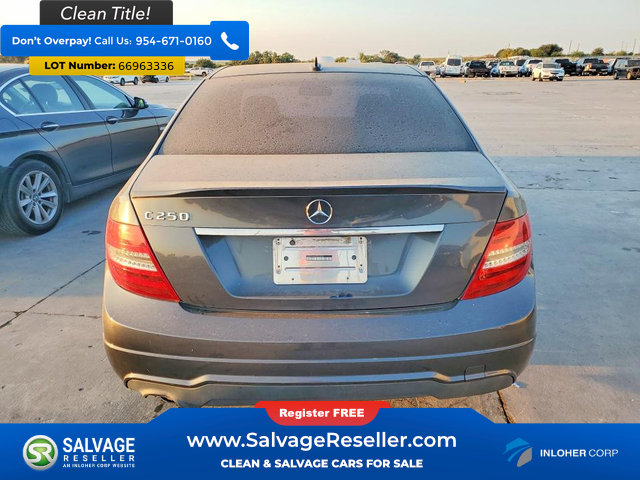 Used 2013 Mercedes-Benz C 250 Sedan image 8