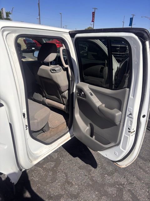 Used 2013 Nissan Frontier SV AWD/4WD image 19