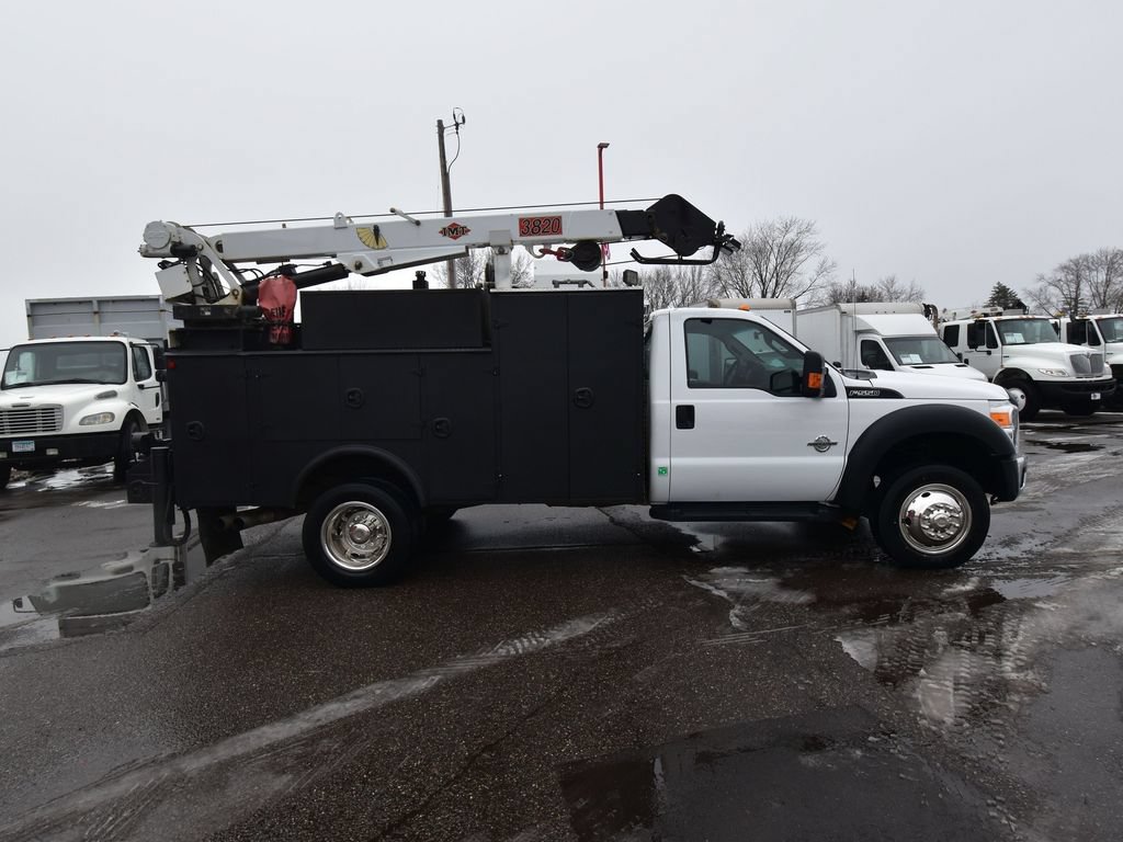 Used 2016 Ford F550 4x4 Regular Cab Super Duty image 3