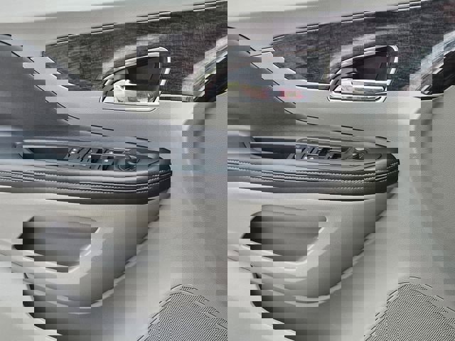 Used 2015 Buick Encore Leather image 22