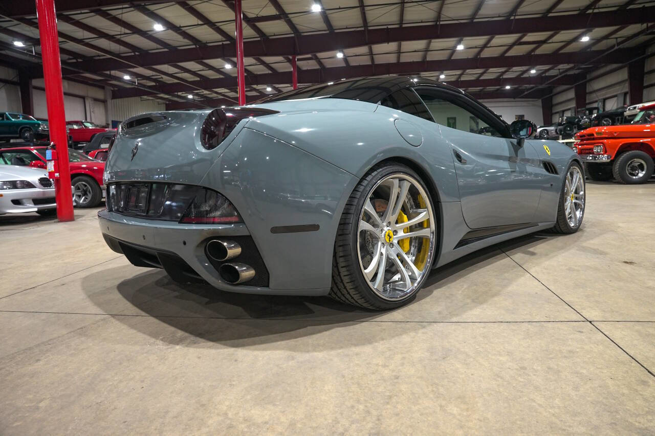 Used 2010 Ferrari California image 21