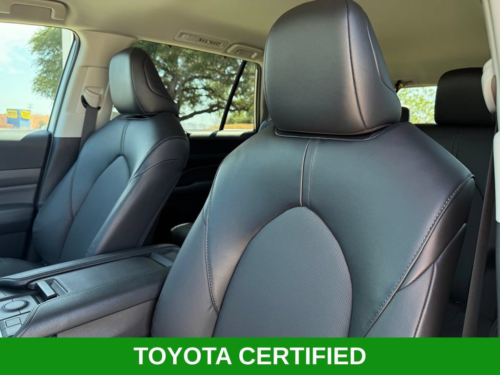 Used 2025 Toyota Grand Highlander AWD image 10