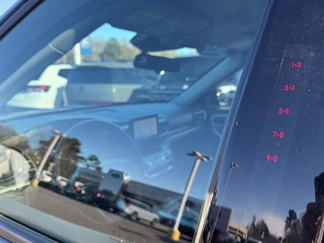 Used 2022 Ford Explorer XLT w/ Equipment Group 202A image 27