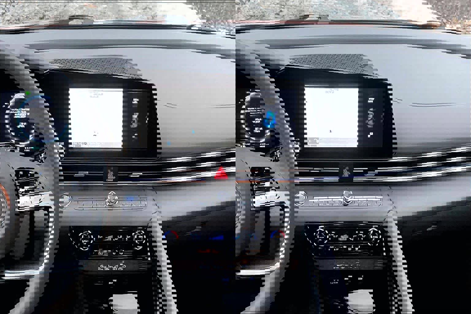 Used 2024 Hyundai Elantra Blue image 7