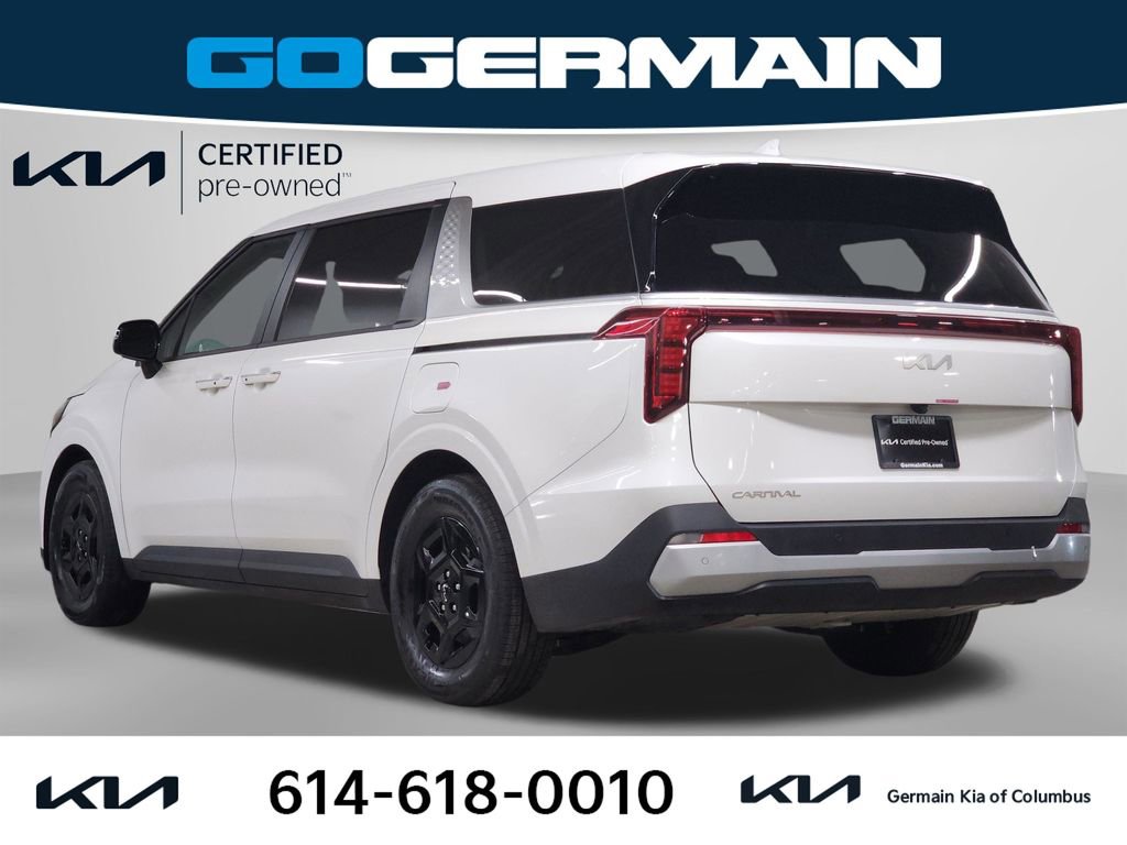 Certified 2025 Kia Carnival image 11
