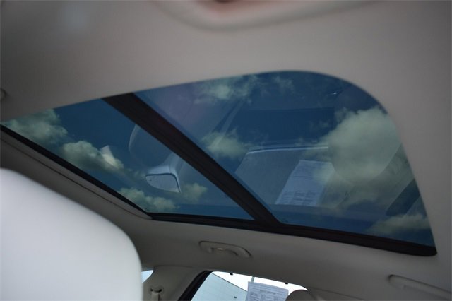 Used 2022 Genesis GV70 2.5T w/ Advanced Package image 14