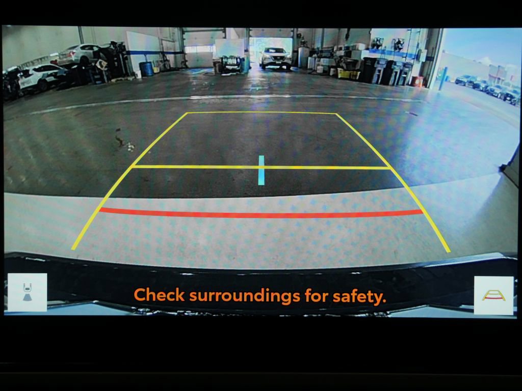 Used 2025 Toyota Camry SE w/ Multimedia Upgrade Package AWD/4WD image 20