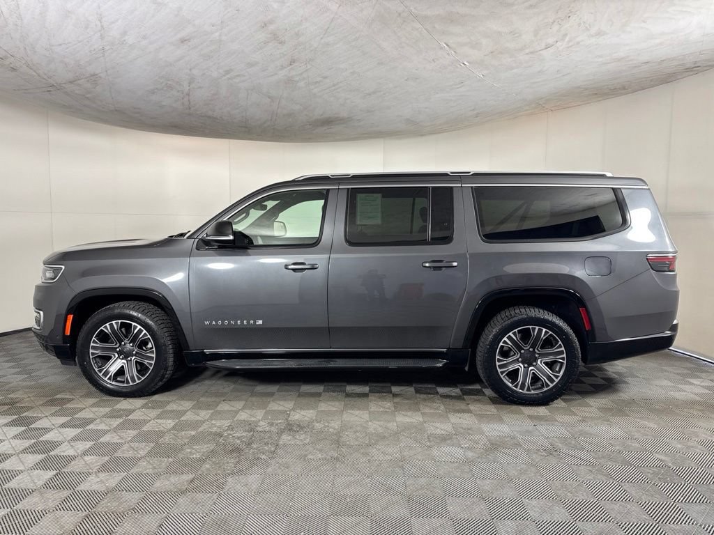 Certified 2024 Jeep Wagoneer L Series II w/ Flexible Seating Group AWD/4WD image 9
