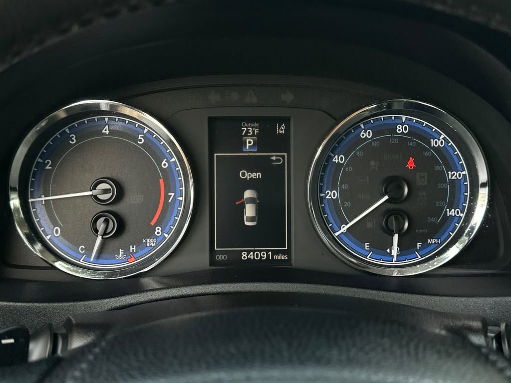 Used 2018 Toyota Corolla SE image 19