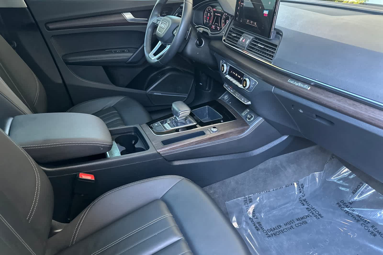 Used 2023 Audi Q5 2.0T Premium Plus w/ Premium Plus Package AWD/4WD image 17