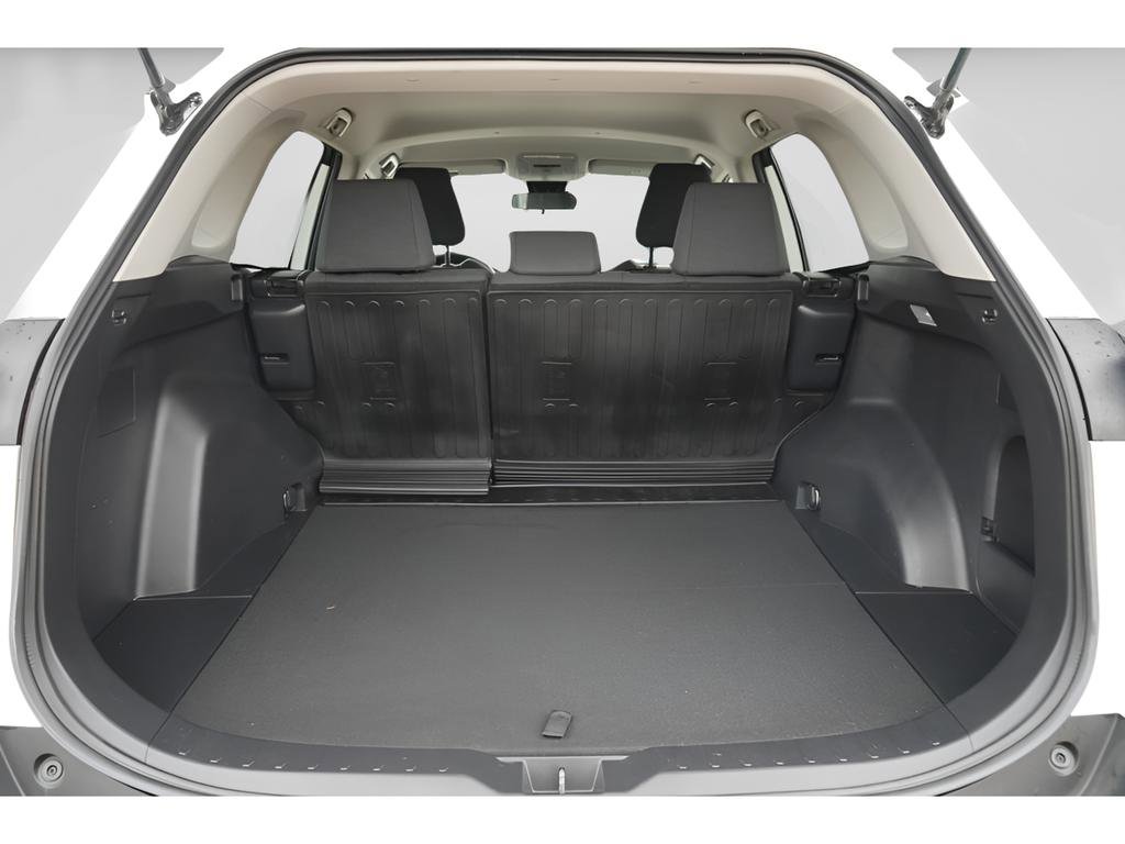 Used 2021 Toyota RAV4 LE AWD/4WD image 11