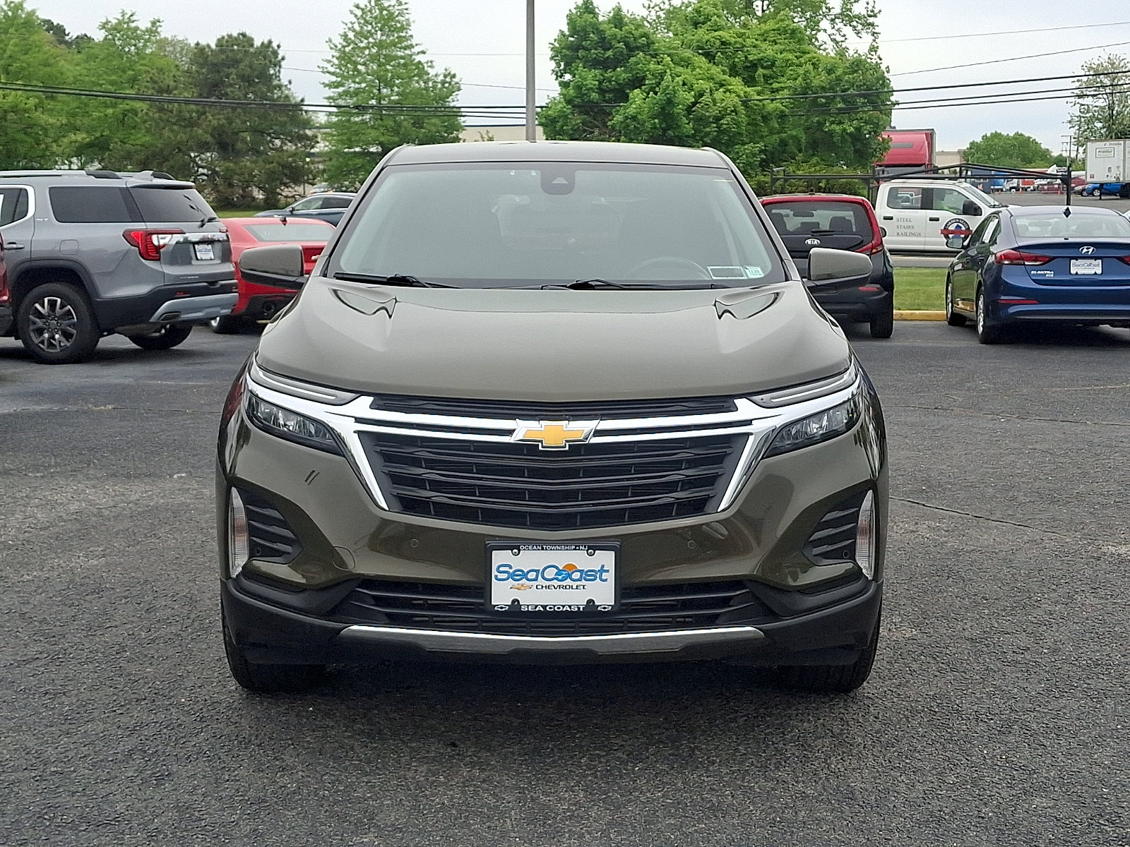Certified 2023 Chevrolet Equinox LT AWD/4WD image 2