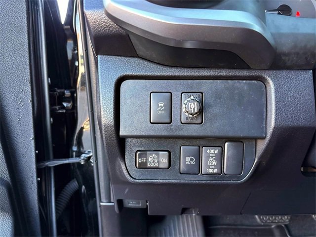 Used 2023 Toyota Tacoma 4x4 Double Cab image 18