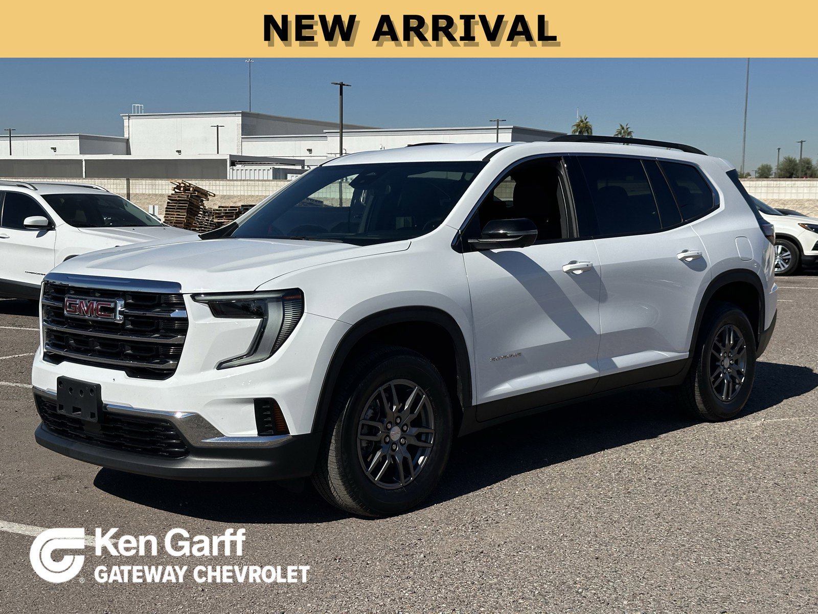 Used 2025 GMC Acadia Elevation