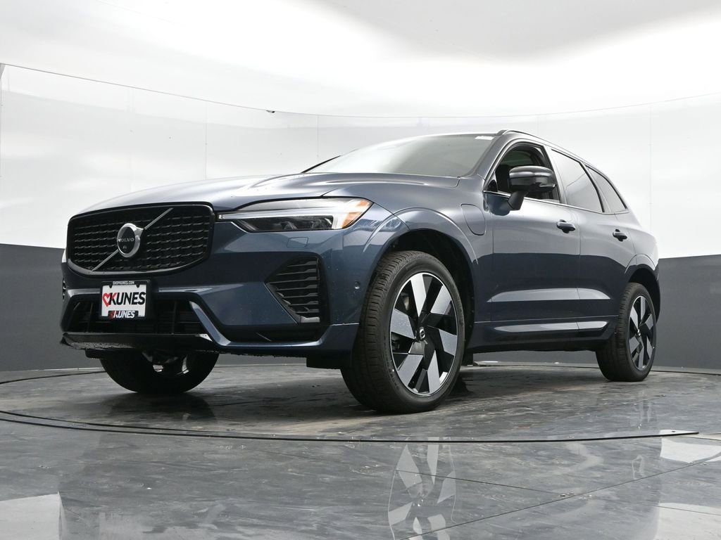 New 2025 Volvo XC60 T8 Plus w/ Protection Package Premier image 42
