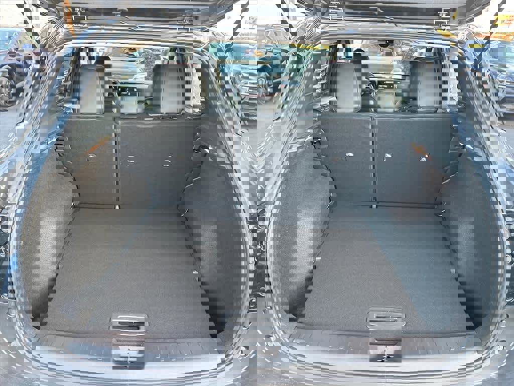 Used 2025 Nissan Kicks SR image 25