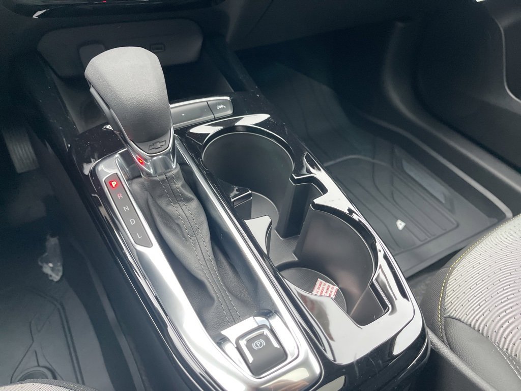 New 2026 Chevrolet Trax LT w/ Sunroof Package image 25