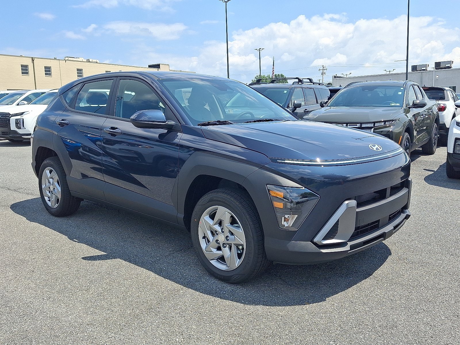 Used 2026 Hyundai Kona SE AWD/4WD image 2