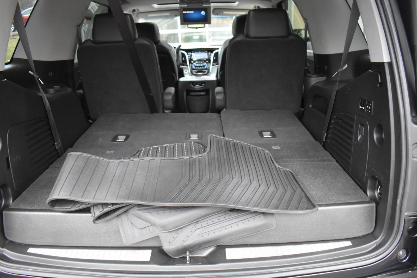 Used 2017 Cadillac Escalade Luxury image 58