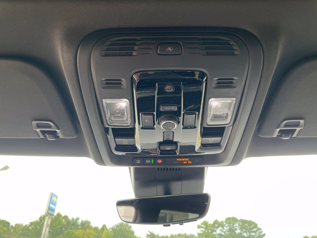 New 2026 Chevrolet Suburban Premier AWD/4WD image 26