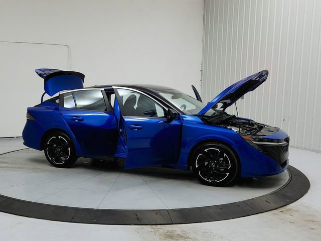 New 2026 Nissan Sentra SR w/ Floor Mat Package image 9
