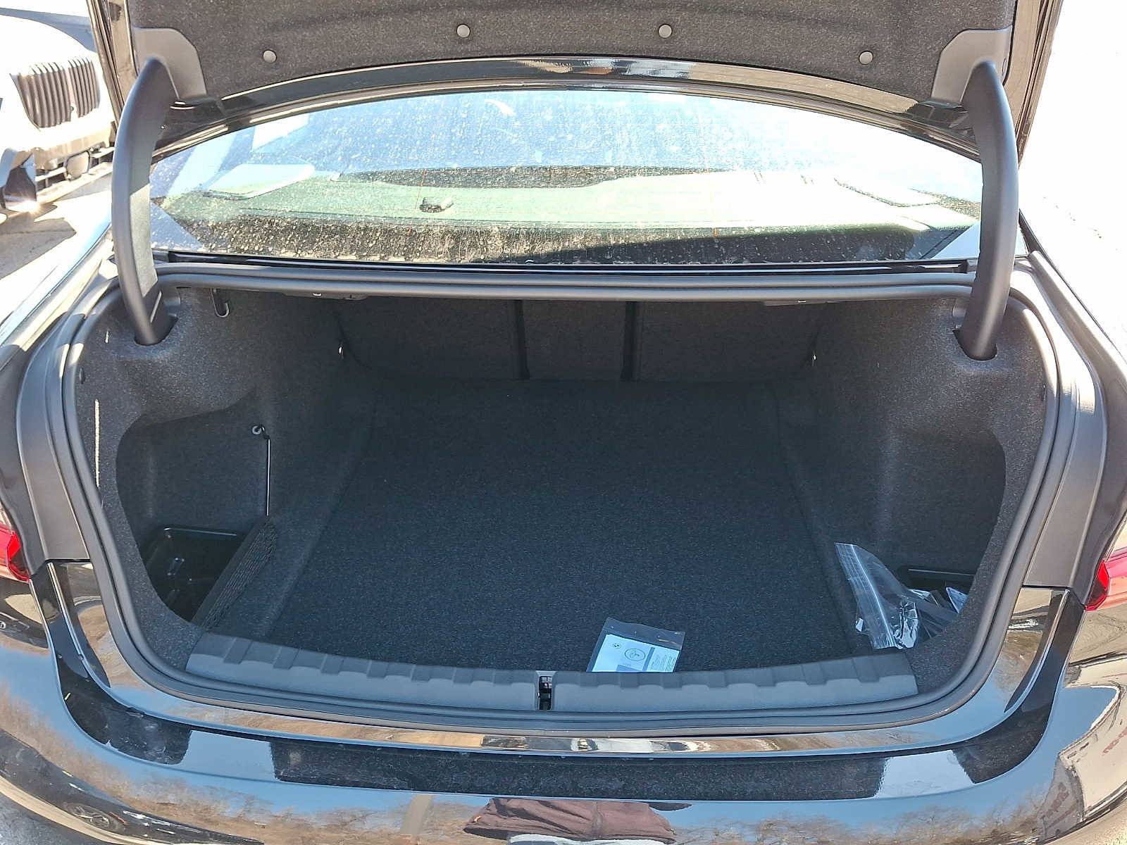 Used 2026 BMW 330i xDrive Sedan w/ M Sport Package image 31