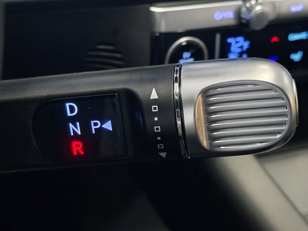 New 2025 Hyundai Ioniq 6 SEL image 26