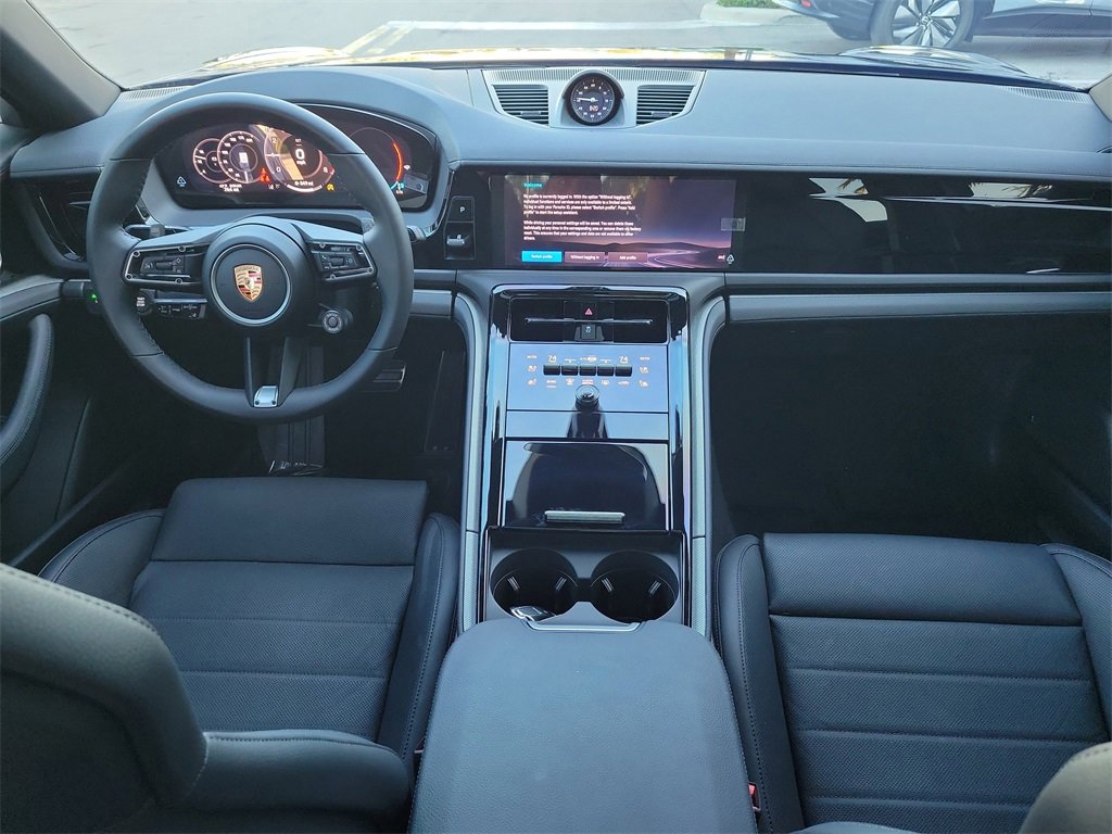 Used 2026 Porsche Panamera 4 image 11