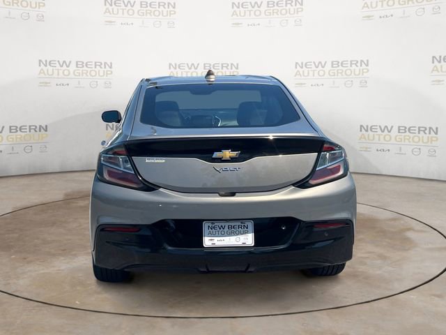 Used 2017 Chevrolet Volt Premier w/ Driver Confidence II Package FWD image 4